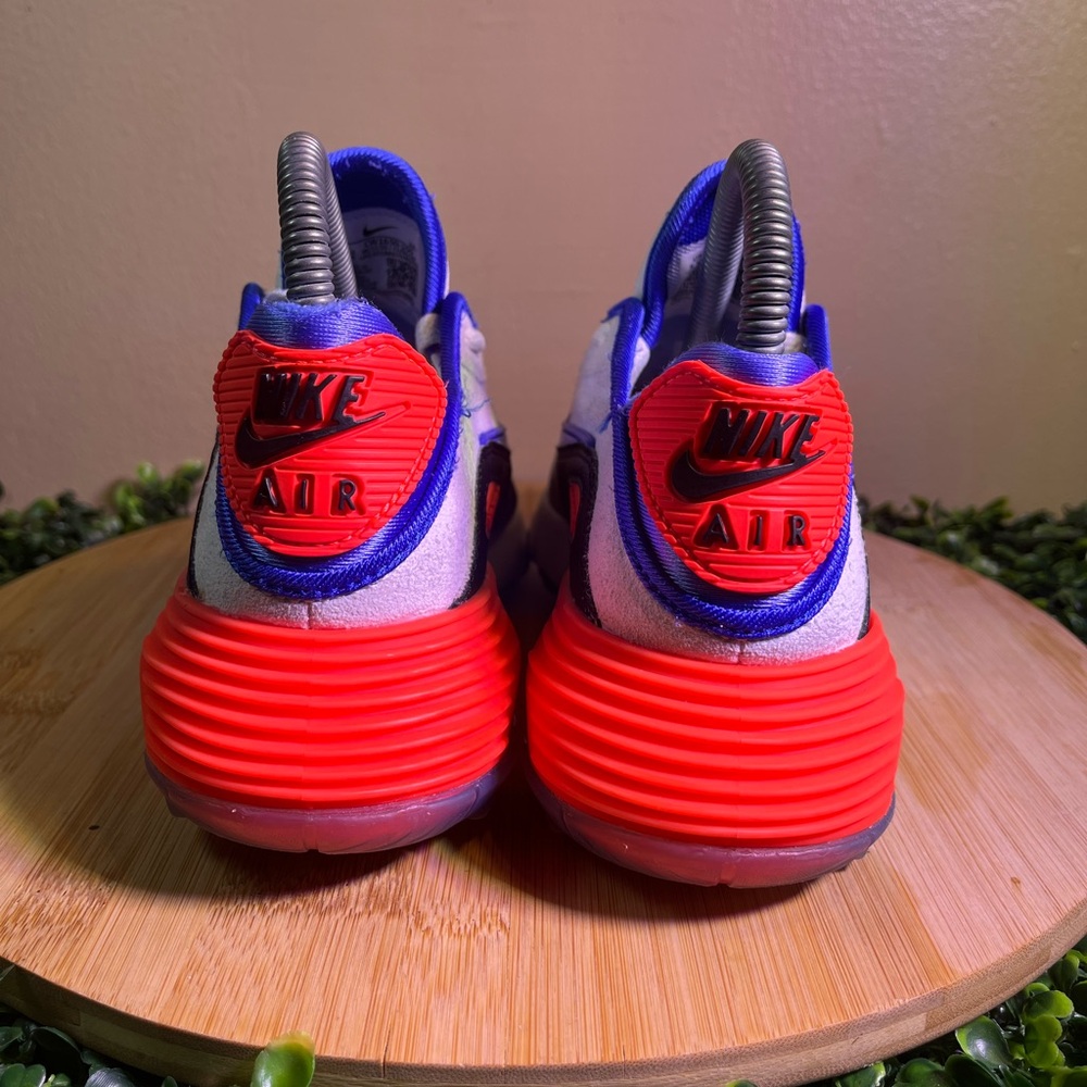 🔥 NIKE AIR MAX 2090 EOI WOMENS ATHLETIC RUNNING SHOES SZ 5 YOUTH 3.5 CW1650-100 - Picture 4 of 9